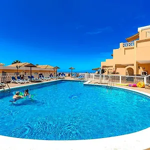 Recently Renovated Seaviews Paradise Court Appartamento